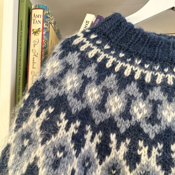 Icelandic Sweater HandKnit.  Size L - Picture 4 of 7